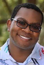 Miller Davon Headshot 1